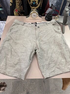 English Laundry‎ Light Gray 100 % cotton Blend Shorts